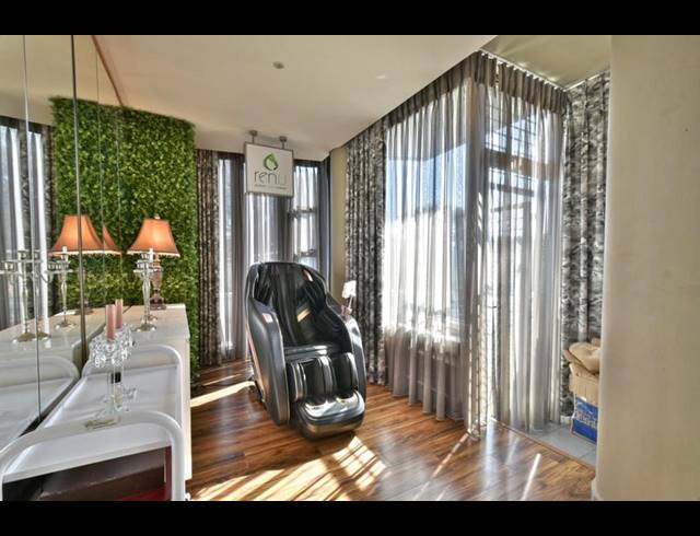 3 BEDROOM APARTMENT FOR SALE IN HURLINGHAM